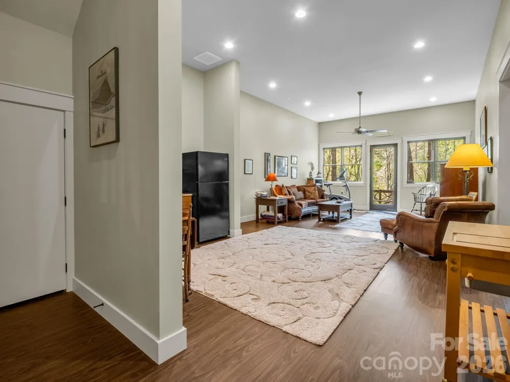 16 Panther Gap Road Black Mountain, NC 28711