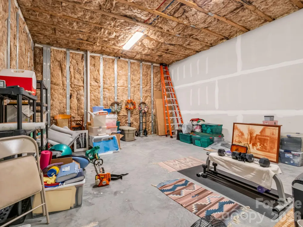 16 Panther Gap Road Black Mountain, NC 28711