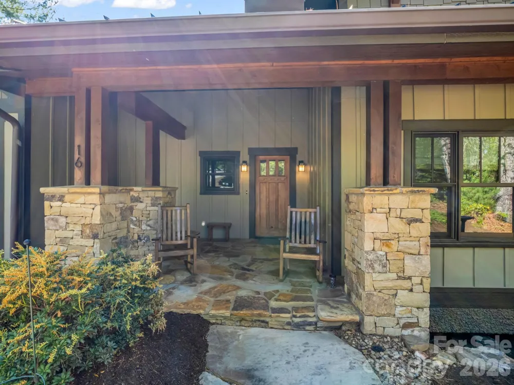 16 Panther Gap Road Black Mountain, NC 28711