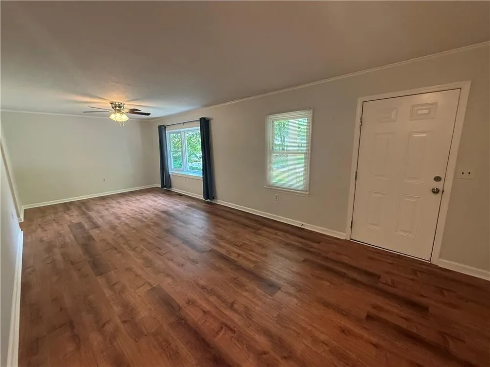 130 Goldust Avenue Clarkesville, GA 30523