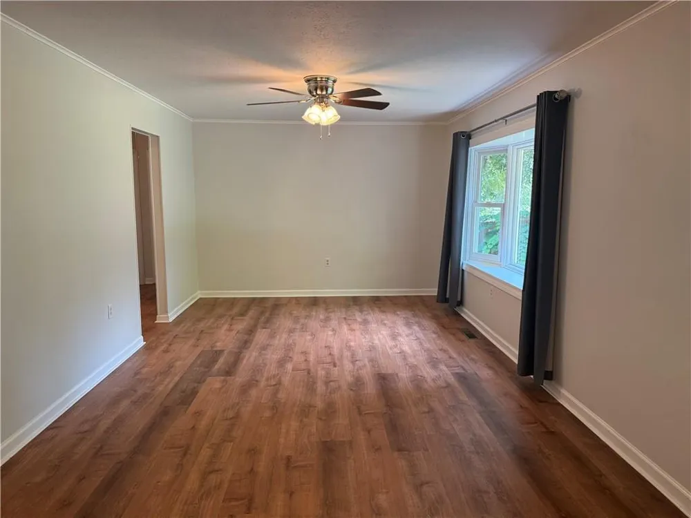 130 Goldust Avenue Clarkesville, GA 30523
