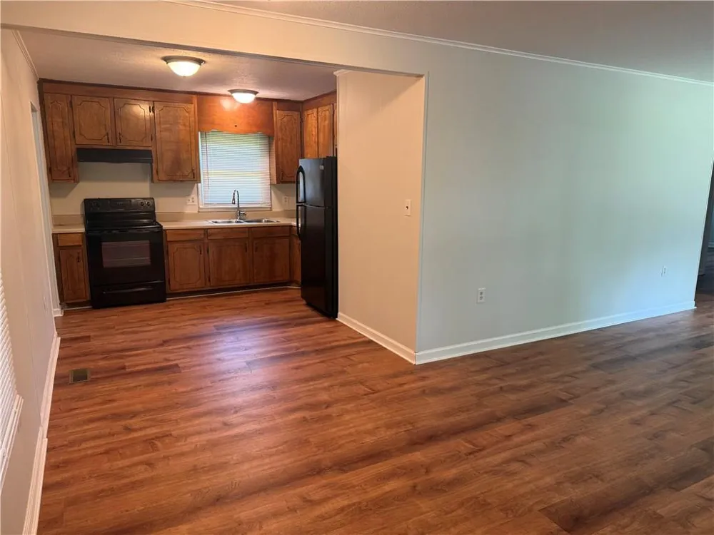 130 Goldust Avenue Clarkesville, GA 30523