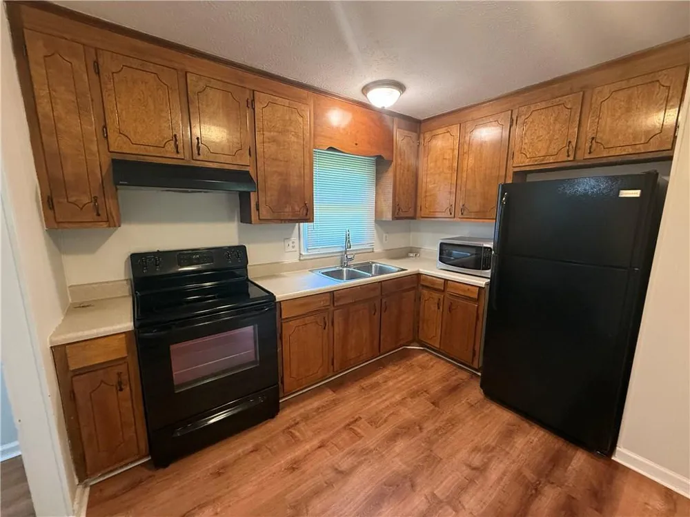 130 Goldust Avenue Clarkesville, GA 30523