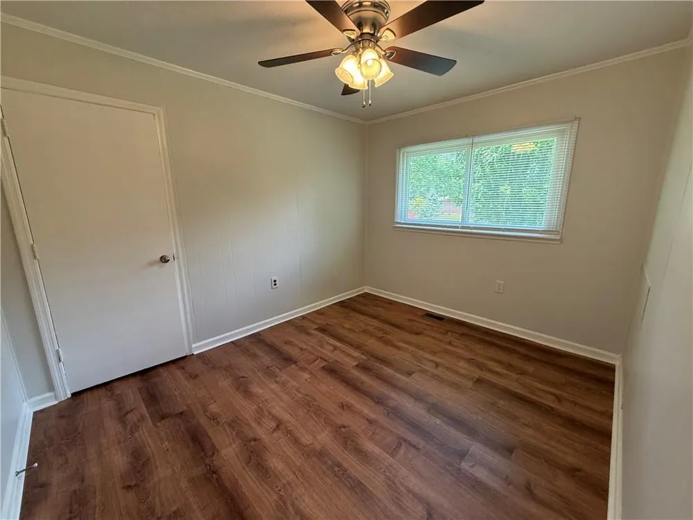 130 Goldust Avenue Clarkesville, GA 30523