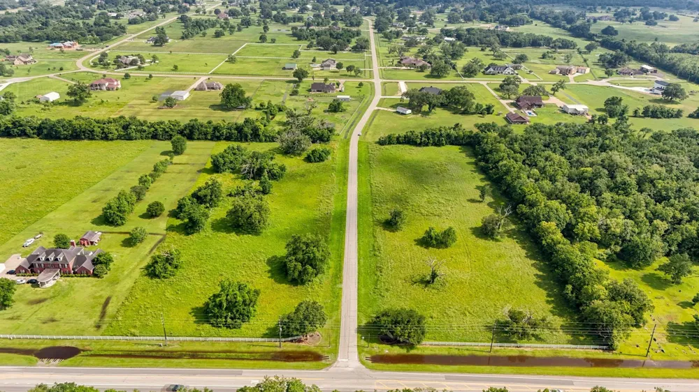1011 W Fm 1462 Rosharon, TX 77583