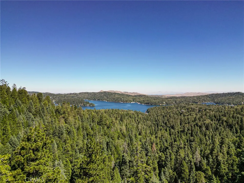 746 Blue Ridge Drive Lake Arrowhead, CA 92385