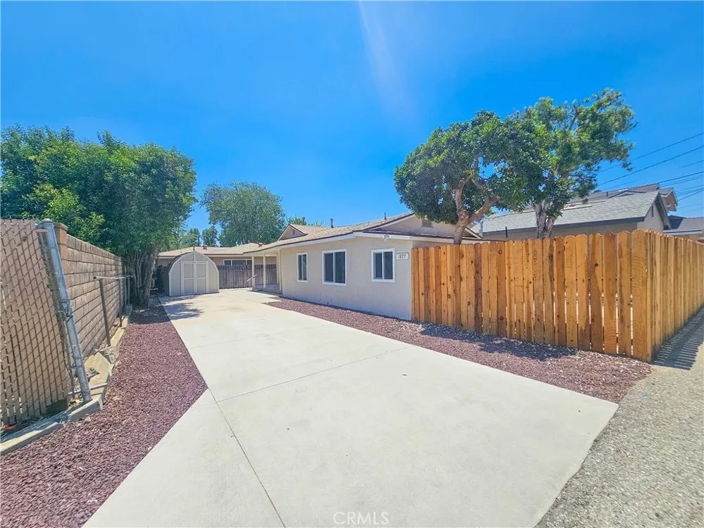 19771975 5th Street La Verne, CA 91750