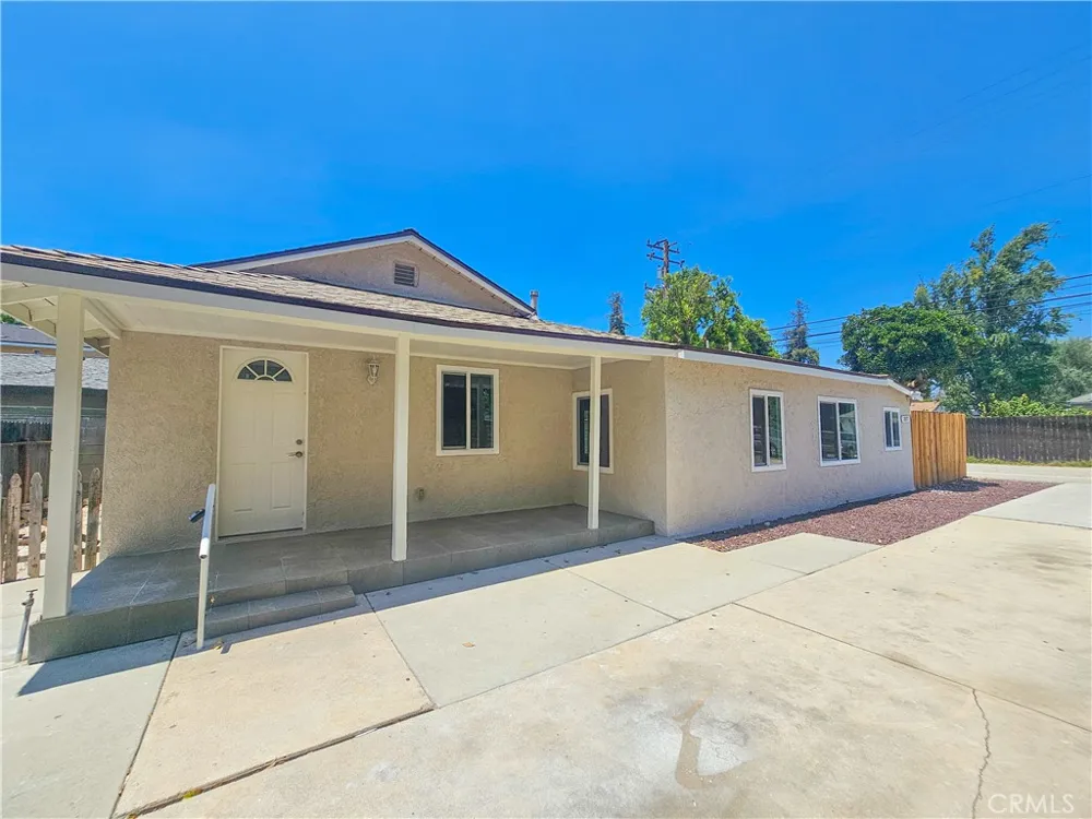 19771975 5th Street La Verne, CA 91750