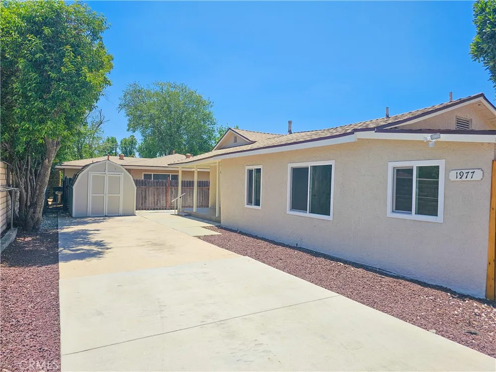 19771975 5th Street La Verne, CA 91750