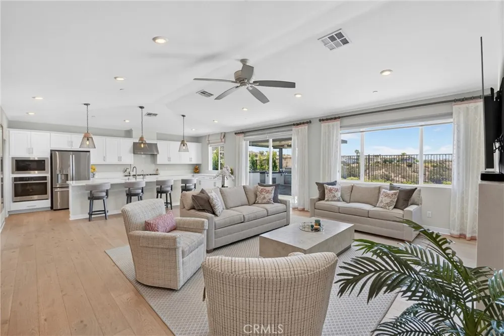 1882 Pele Way Corona, CA 92882