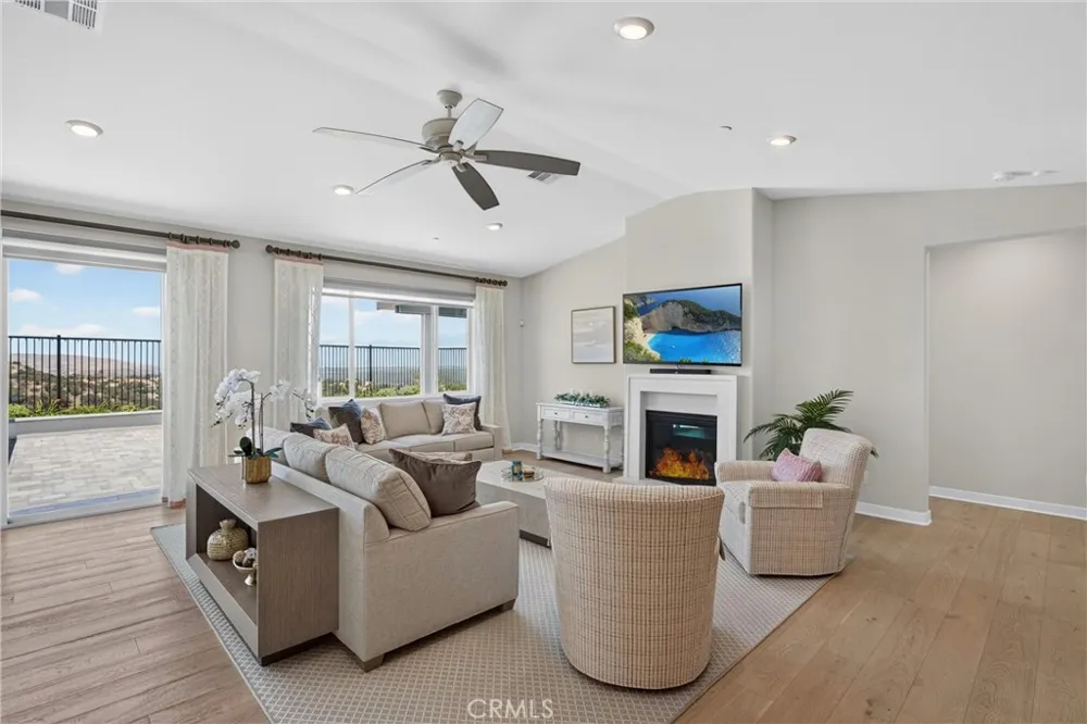 1882 Pele Way Corona, CA 92882