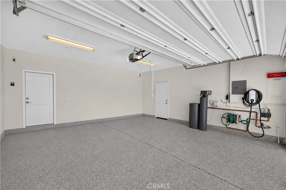 1882 Pele Way Corona, CA 92882