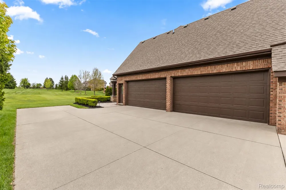 48892 Barola Court Northville City, MI 48167