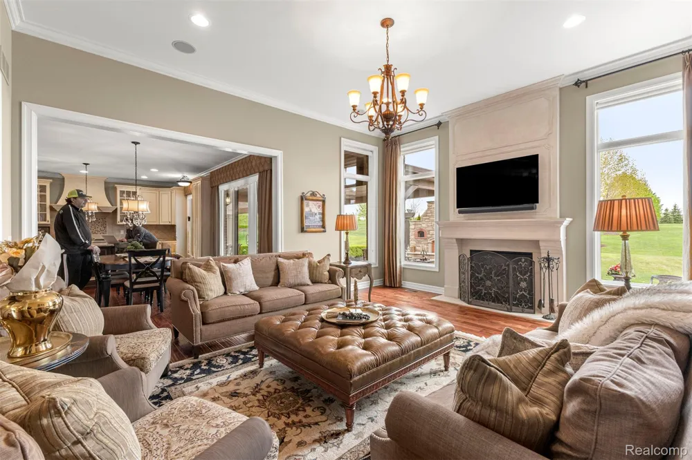 48892 Barola Court Northville City, MI 48167