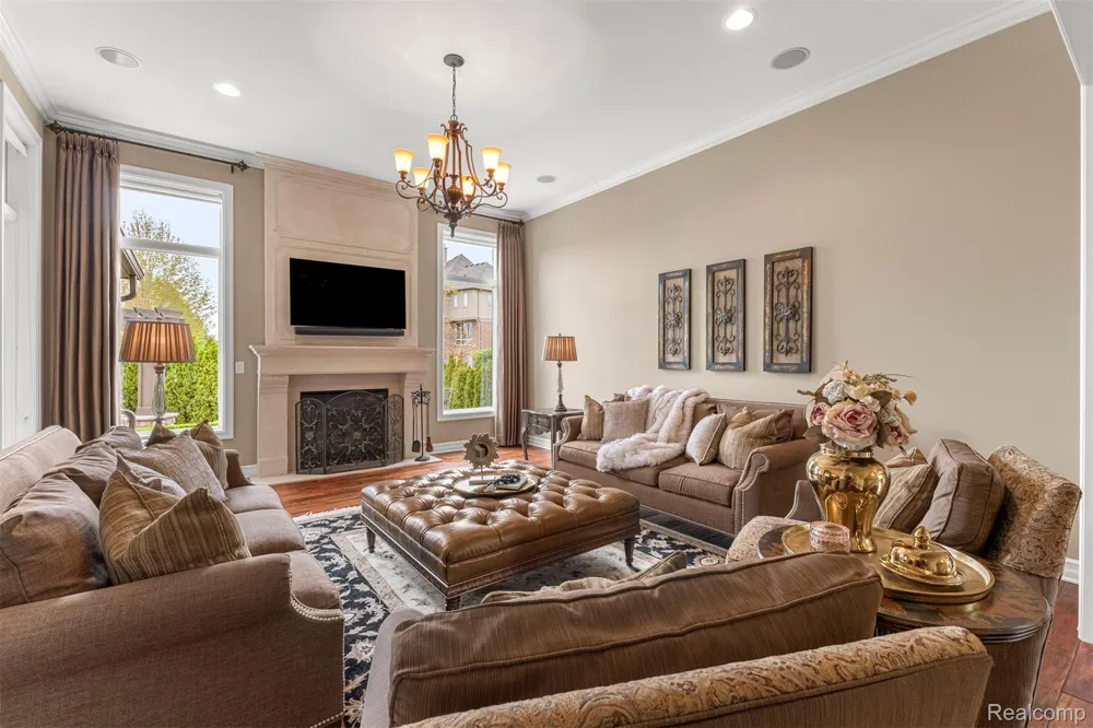 48892 Barola Court Northville City, MI 48167