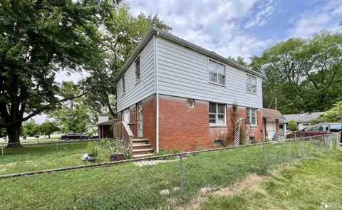 2288 Vivian Road