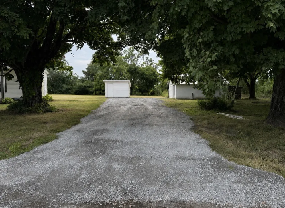 301 Bob Perry Rd Bethpage, TN 37022