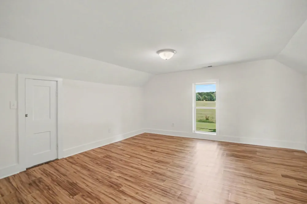 301 Bob Perry Rd Bethpage, TN 37022