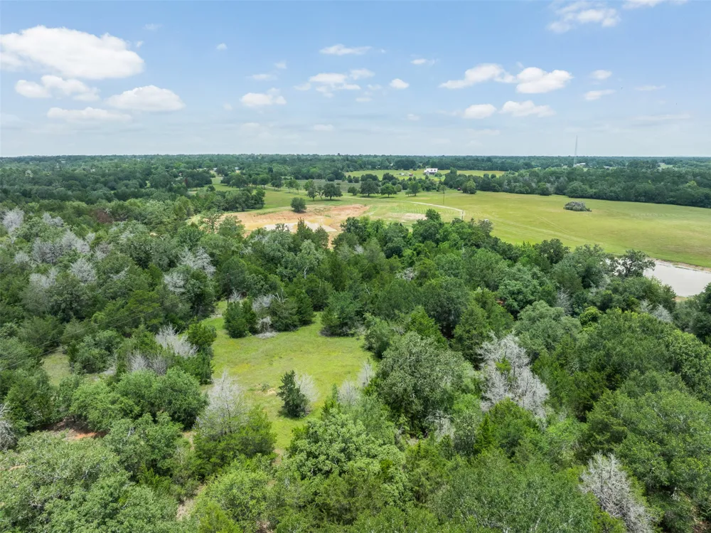 3320 County Road 430 Dime Box, TX 77853