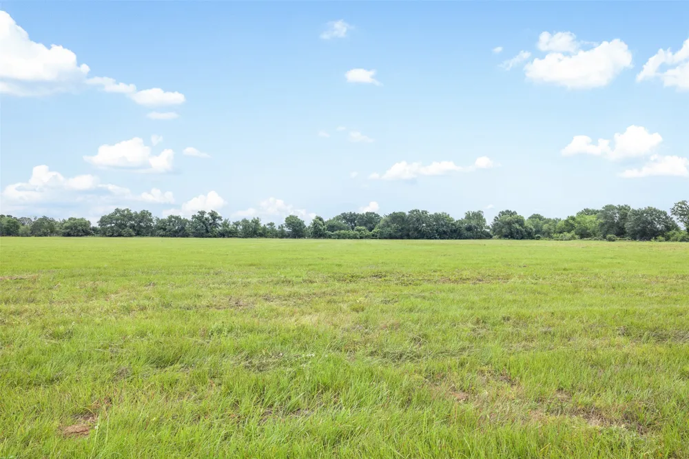 3320 County Road 430 Dime Box, TX 77853