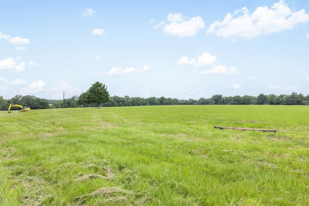 3320 County Road 430 Dime Box, TX 77853