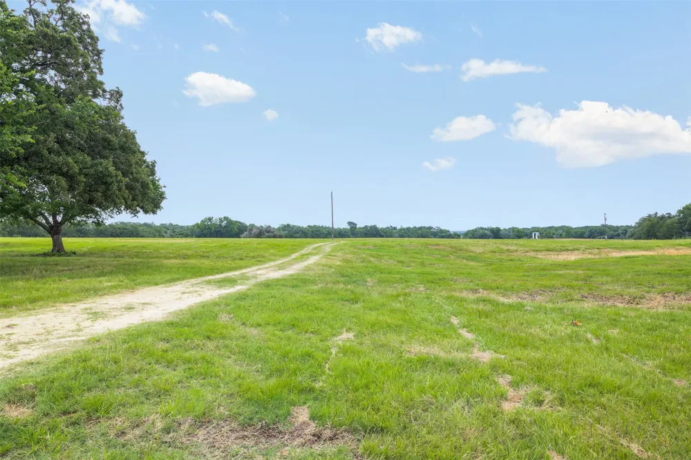 3320 County Road 430 Dime Box, TX 77853