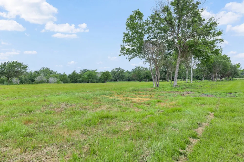 3320 County Road 430 Dime Box, TX 77853