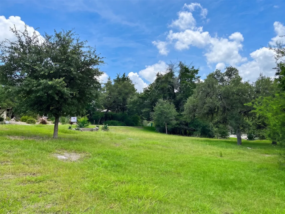 404 Valley View Drive La Grange, TX 78945