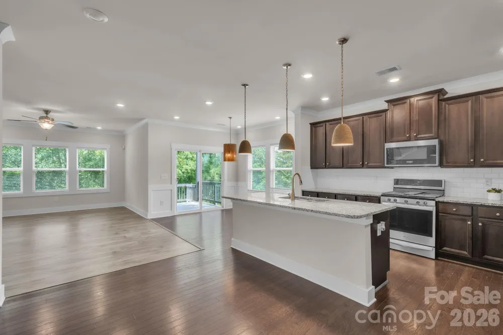 456 Jones Peak Drive Simpsonville, SC 29681