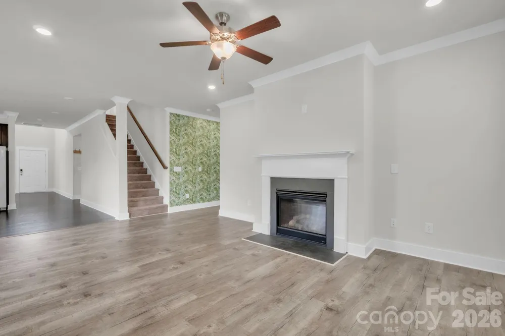 456 Jones Peak Drive Simpsonville, SC 29681