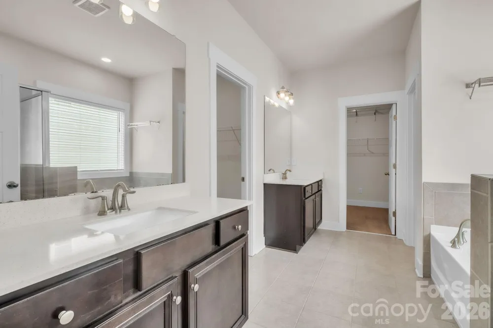 456 Jones Peak Drive Simpsonville, SC 29681