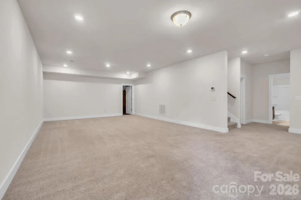 456 Jones Peak Drive Simpsonville, SC 29681