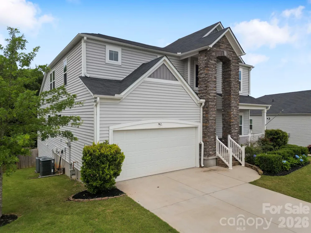 456 Jones Peak Drive Simpsonville, SC 29681