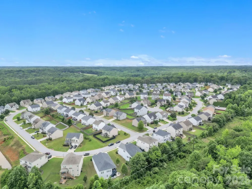 456 Jones Peak Drive Simpsonville, SC 29681