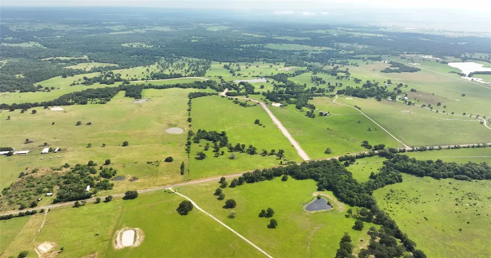 22 Baker Ridge Rd Midway, TX 75852