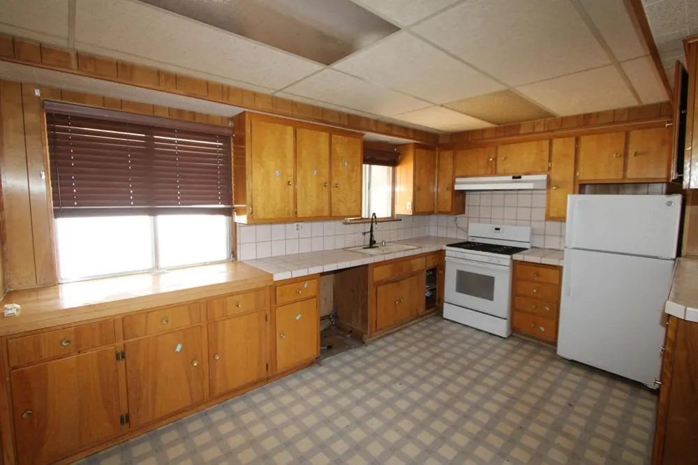 346 Victoria Lane Sugarloaf, CA 92386