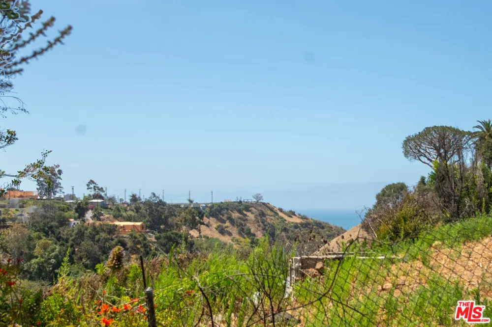 612 Erskine Drive Pacific Palisades, CA 90272