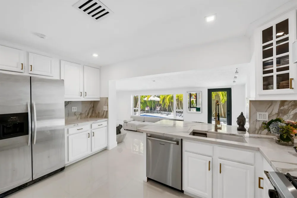 5210 NE 17th Terrace Fort Lauderdale, FL 33334