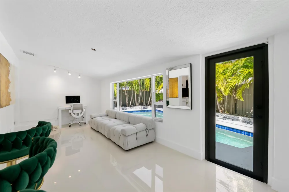 5210 NE 17th Terrace Fort Lauderdale, FL 33334