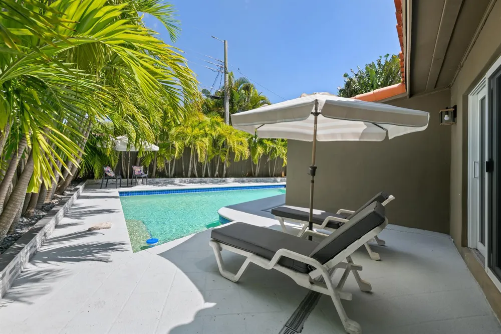 5210 NE 17th Terrace Fort Lauderdale, FL 33334