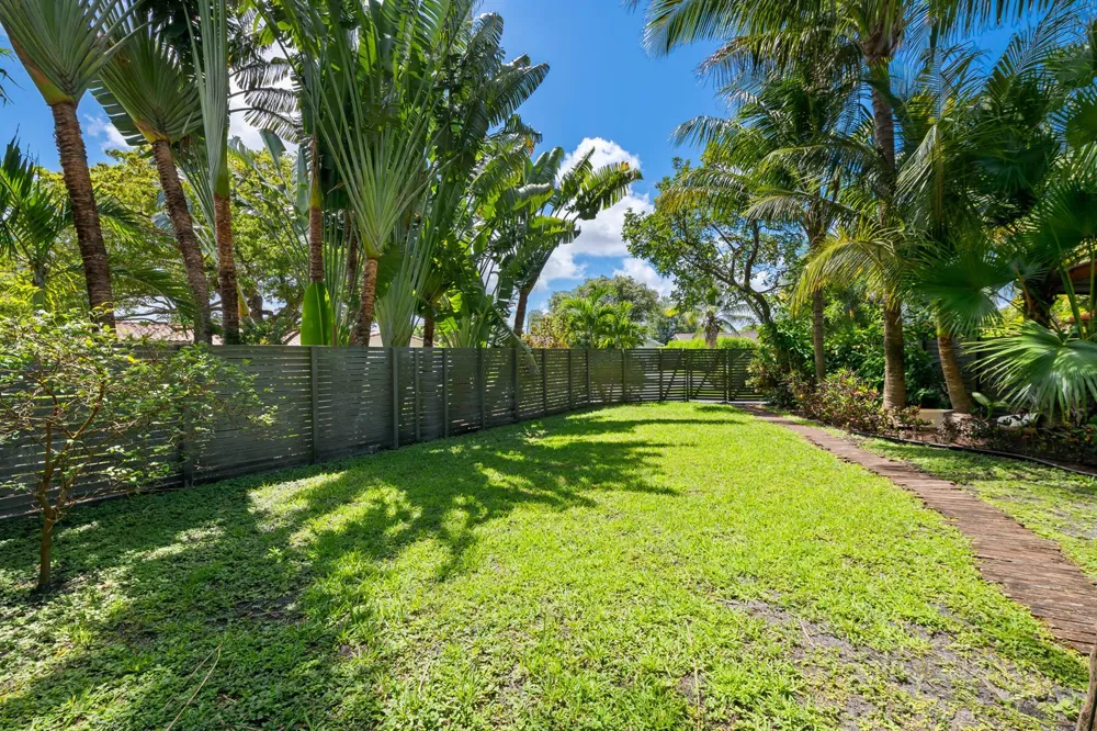 5210 NE 17th Terrace Fort Lauderdale, FL 33334