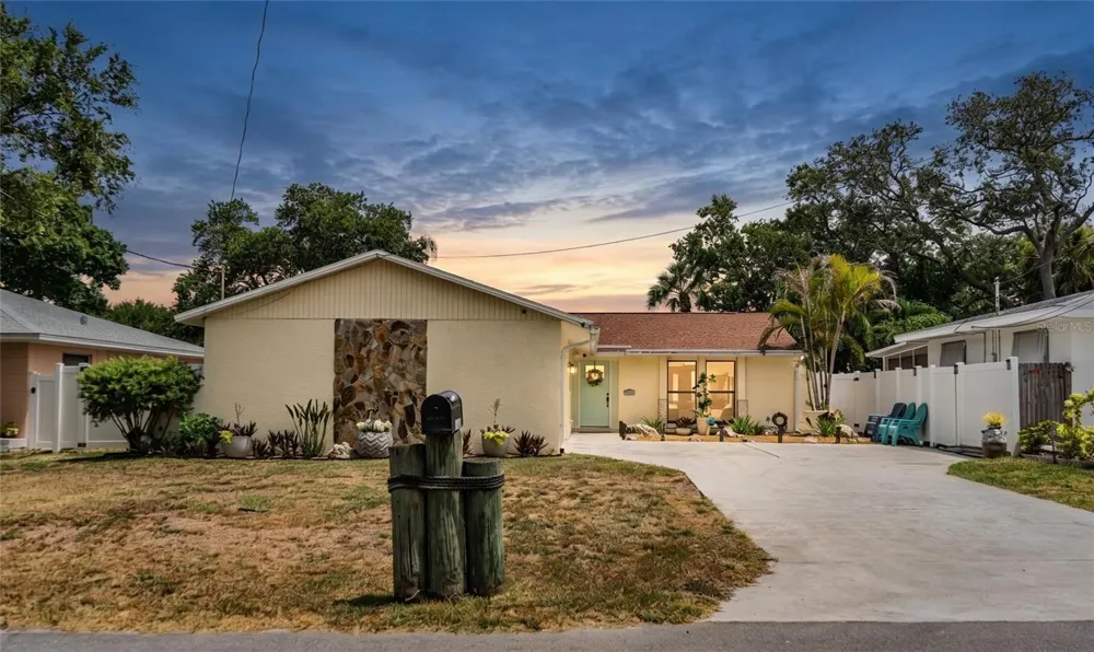 14803 SUNSET DRIVE Largo, FL 33774