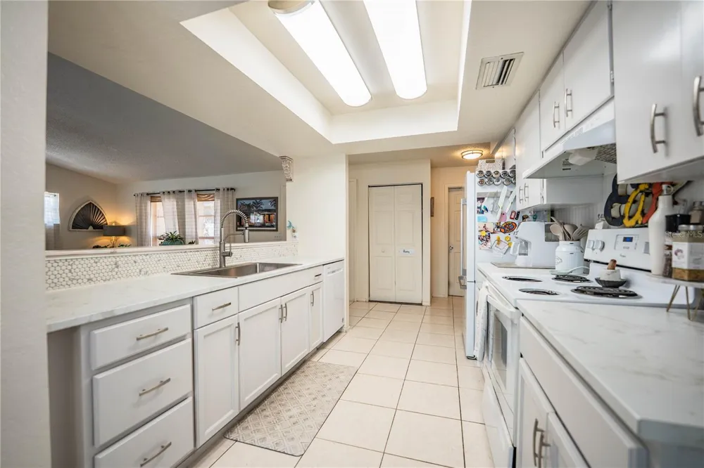 14803 SUNSET DRIVE Largo, FL 33774