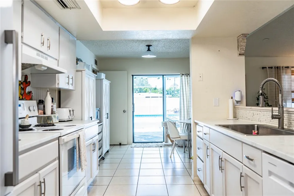 14803 SUNSET DRIVE Largo, FL 33774
