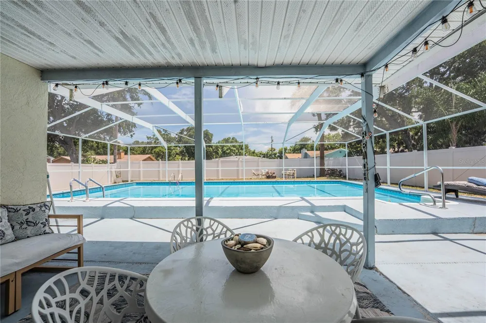14803 SUNSET DRIVE Largo, FL 33774
