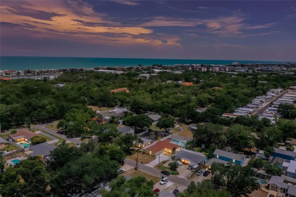 14803 SUNSET DRIVE Largo, FL 33774