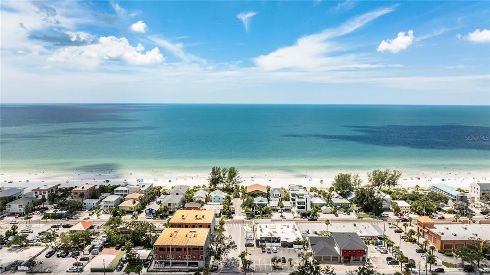 14803 SUNSET DRIVE Largo, FL 33774