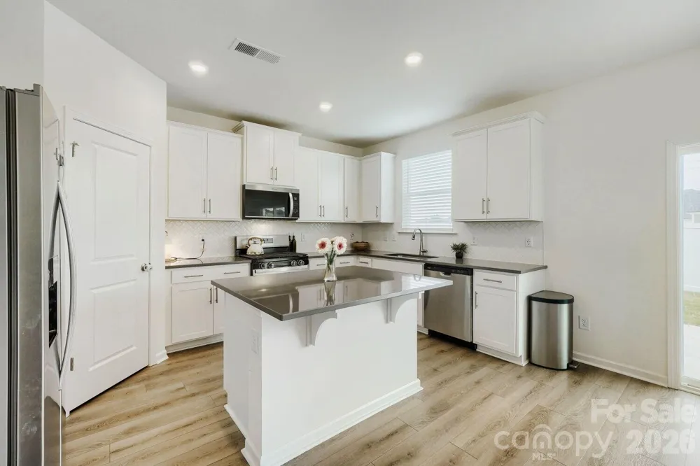 3244 Maya Lane Midland, NC 28107