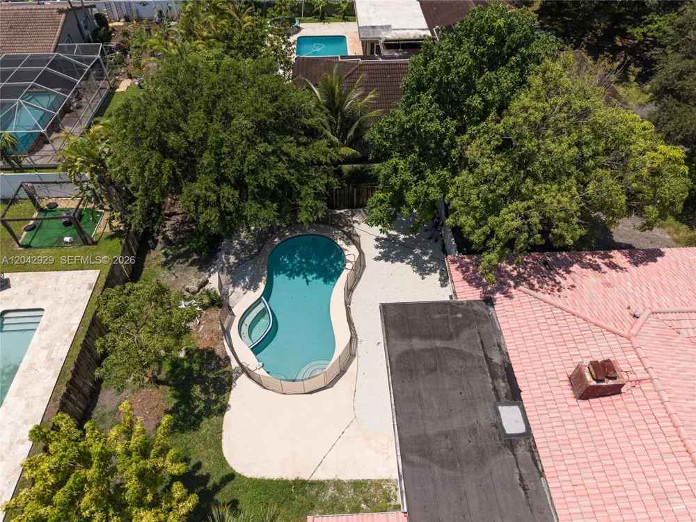 2757 NW 116th Ter Coral Springs, FL 33065