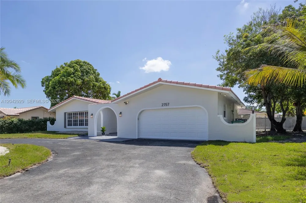2757 NW 116th Ter Coral Springs, FL 33065